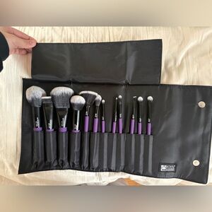 Moda Black and Purple Makeup Brush Set with case